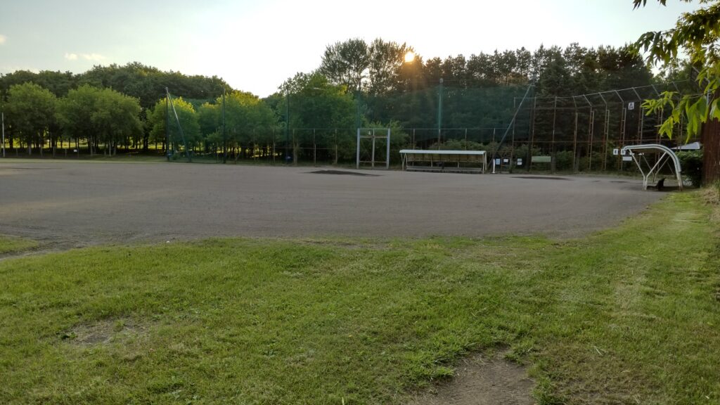 前田森林公園の野球場A
