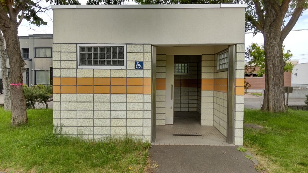 前田公園の障害者用トイレ