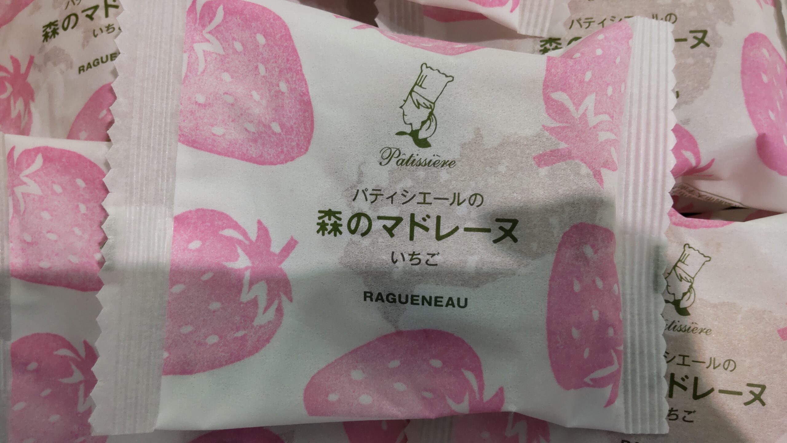 ラグノオ「パティシエールの森のマドレーヌ いちご」