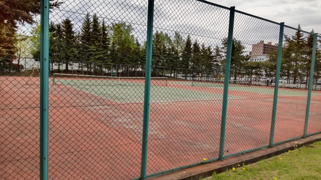 星置公園の硬式テニスコート