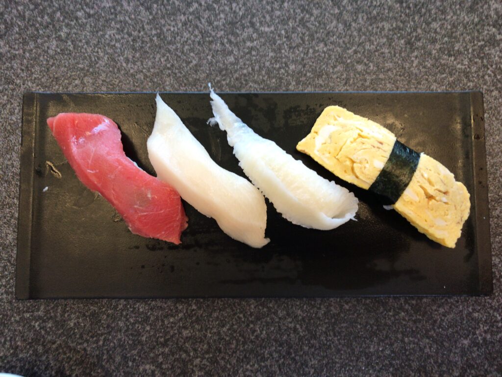 すしざんまい すすきの店の寿司001