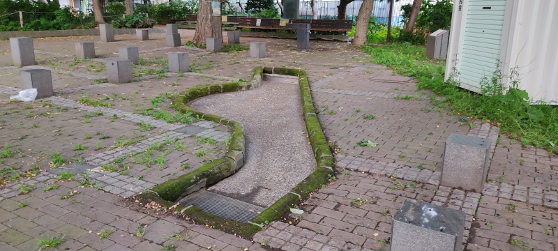 宮部記念緑地の水遊び場