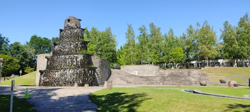 石山緑地の水遊び場