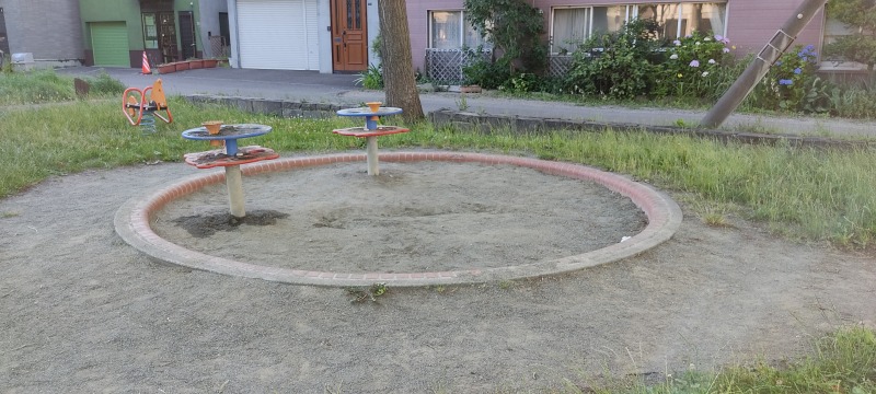 曙もみじ公園の砂場