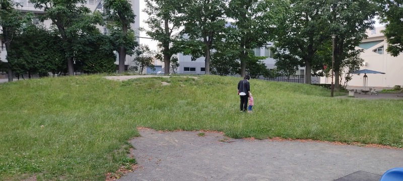 若葉公園の多目的広場