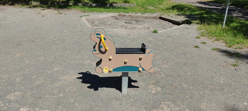真駒内曙公園のスプリング遊具